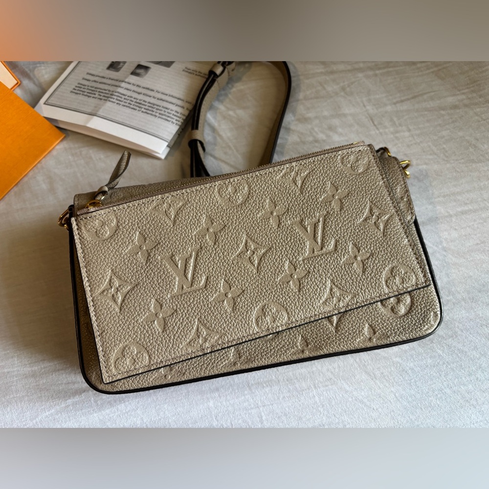 Louis Vuitton Pochette Félicie Turtledove - Picture 13 of 15